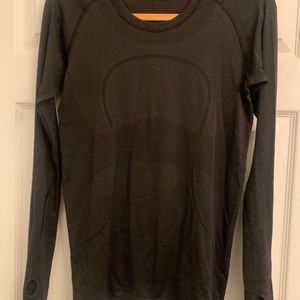 Black swiftly tech lululemon